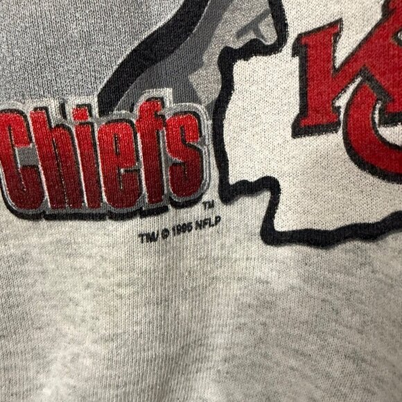VTG Fruit of the Loom 1995 Western Champs Kansas Chiefs Sweatshirt Medium - Picture 3 of 6